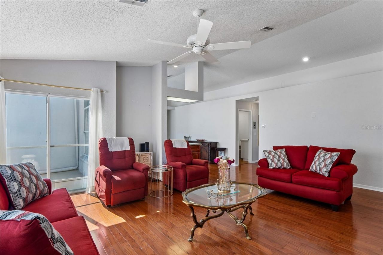 1018 Castille Drive , Spring Hill, FL 34608 Photo