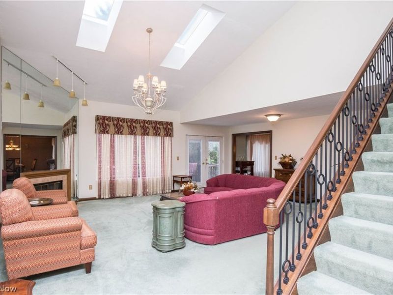 113 Olson, Stow, OH 44262 Photo 4