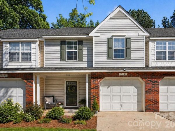 10141 University Park Lane, Charlotte, NC 28213