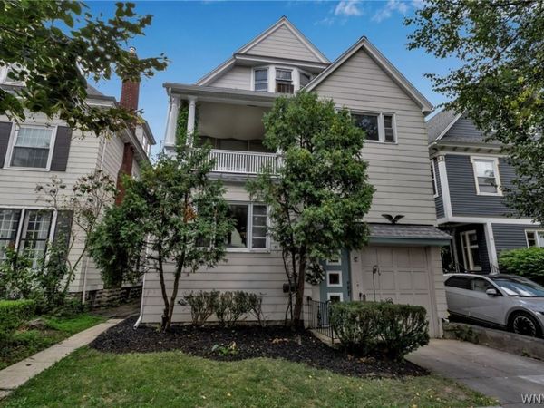 34 Saint James Place , Buffalo, NY 14222