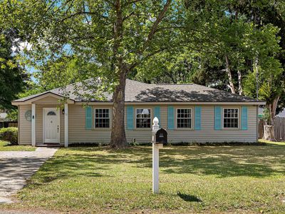 13 Joyce Avenue, Mount Pleasant, SC 29464