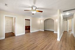 13 Joyce Avenue photo 4
