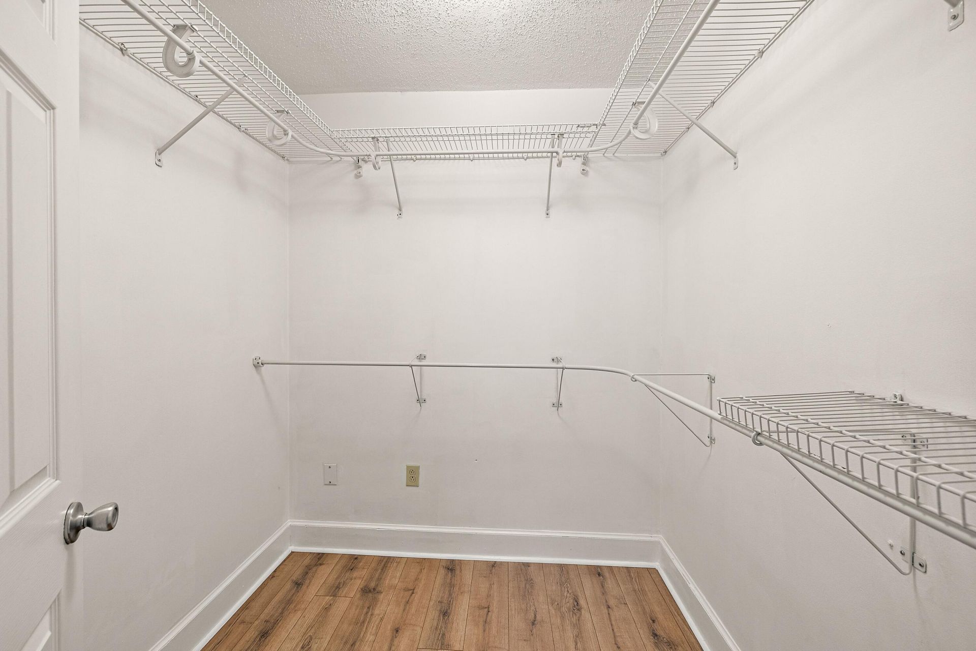 13 Joyce Avenue Photo 9