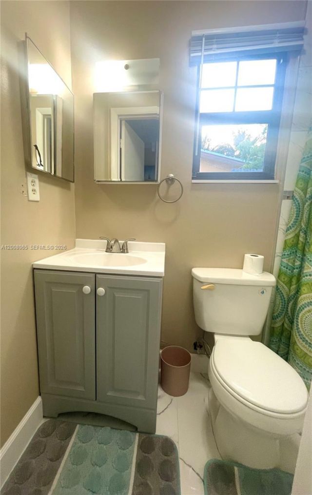 1537 NE 30th Ct , Pompano Beach, FL 33064 Photo