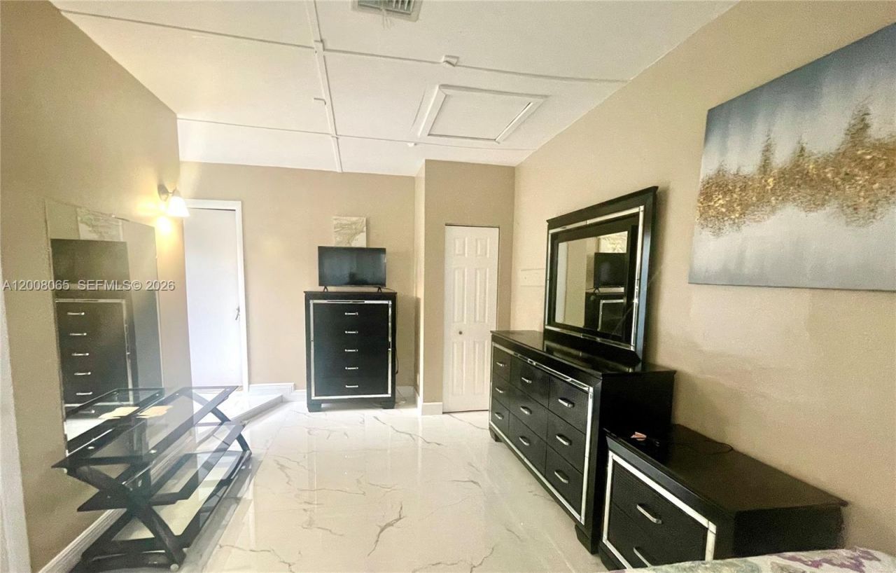 1537 NE 30th Ct , Pompano Beach, FL 33064 Photo