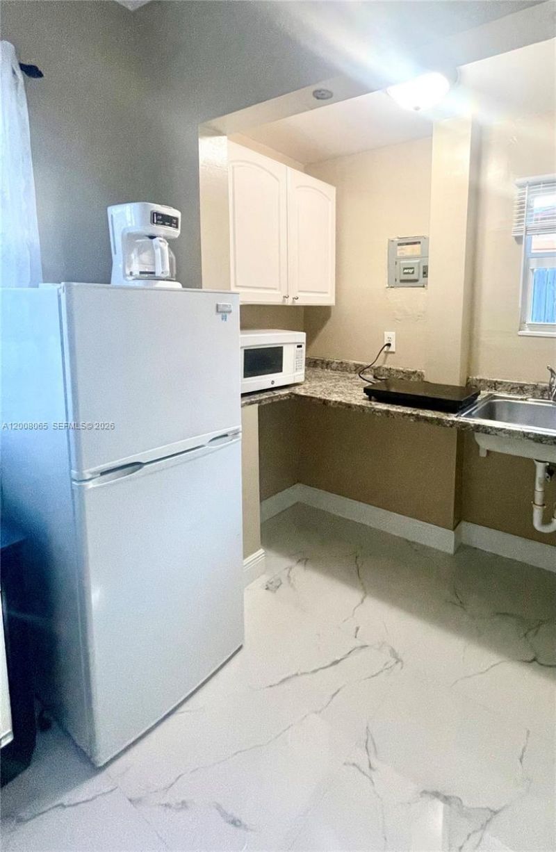 1537 NE 30th Ct , Pompano Beach, FL 33064 Photo