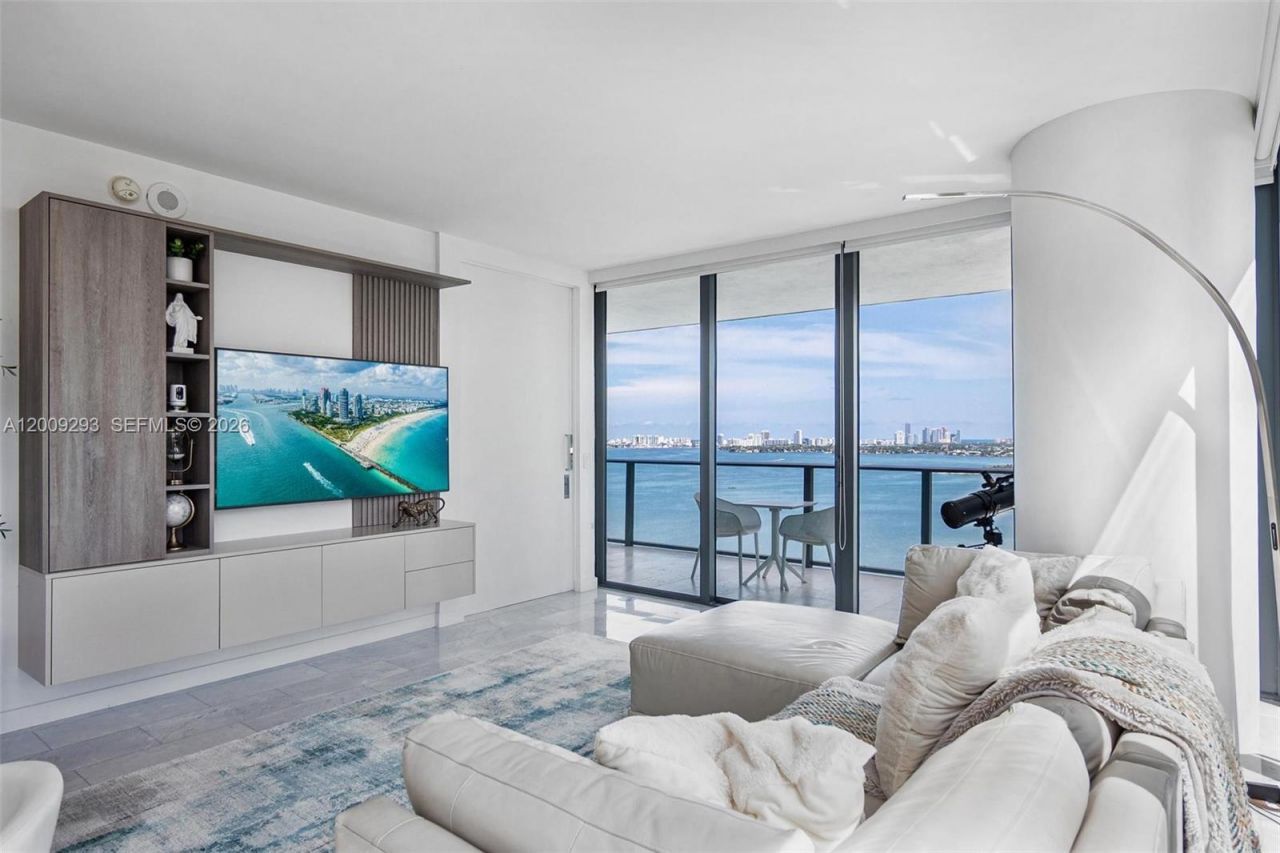 650 NE 32nd St , Unit 2101, Miami, FL 33137 Photo
