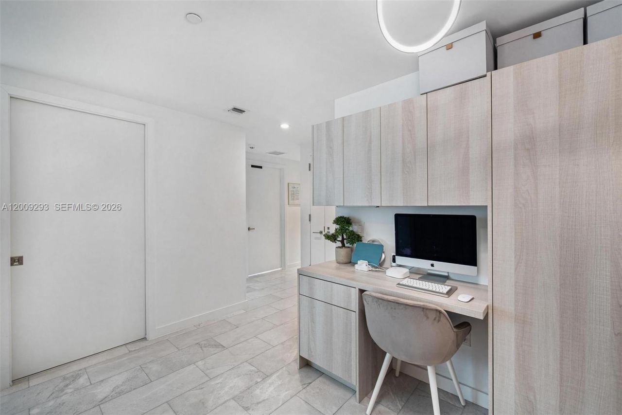 650 NE 32nd St , Unit 2101, Miami, FL 33137 Photo