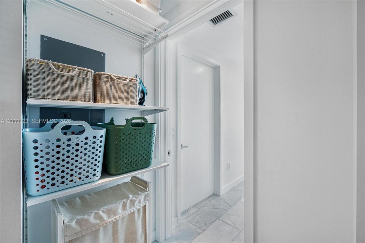 650 NE 32nd St , Unit 2101, Miami, FL 33137 Photo