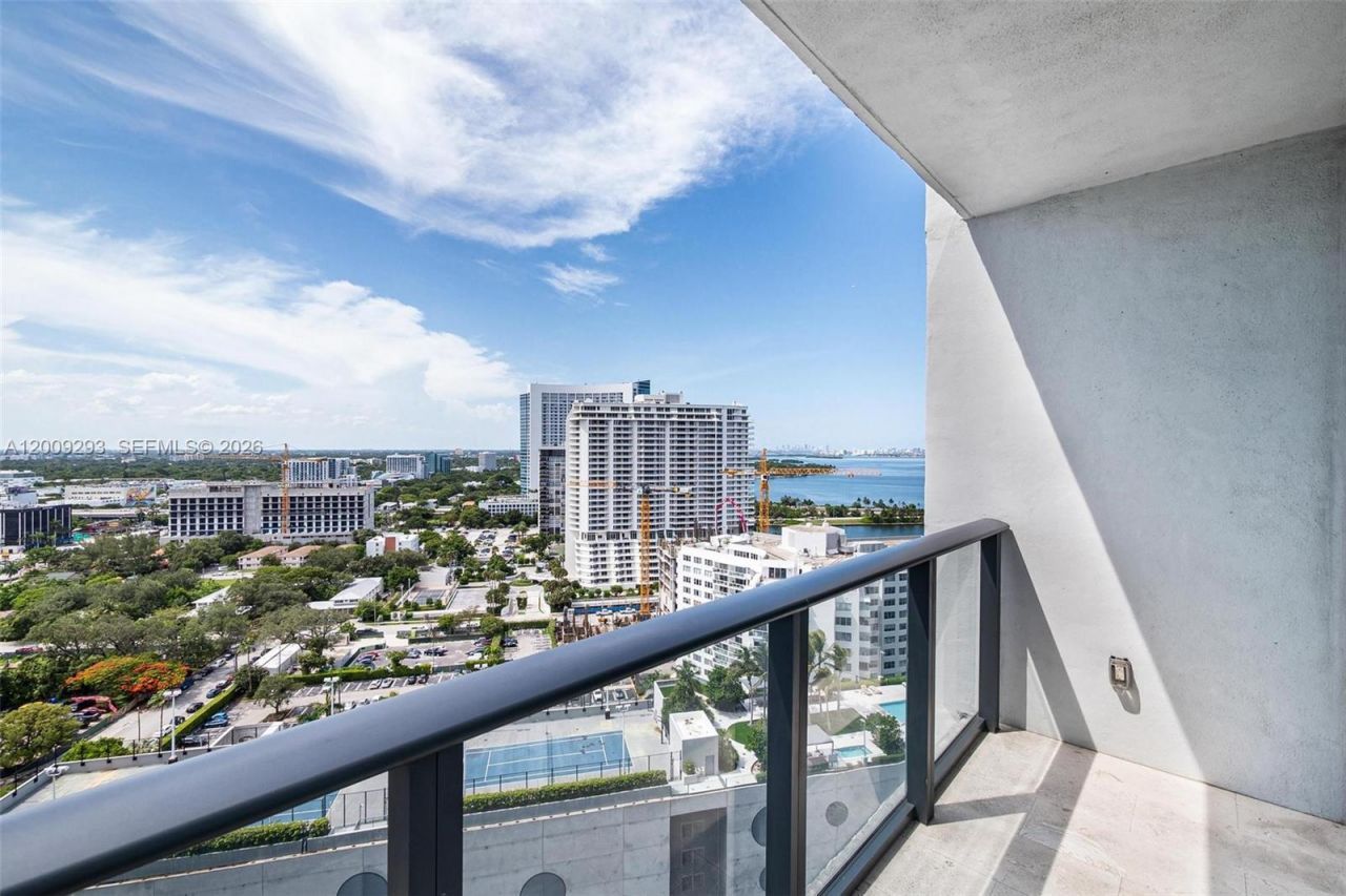 650 NE 32nd St , Unit 2101, Miami, FL 33137 Photo