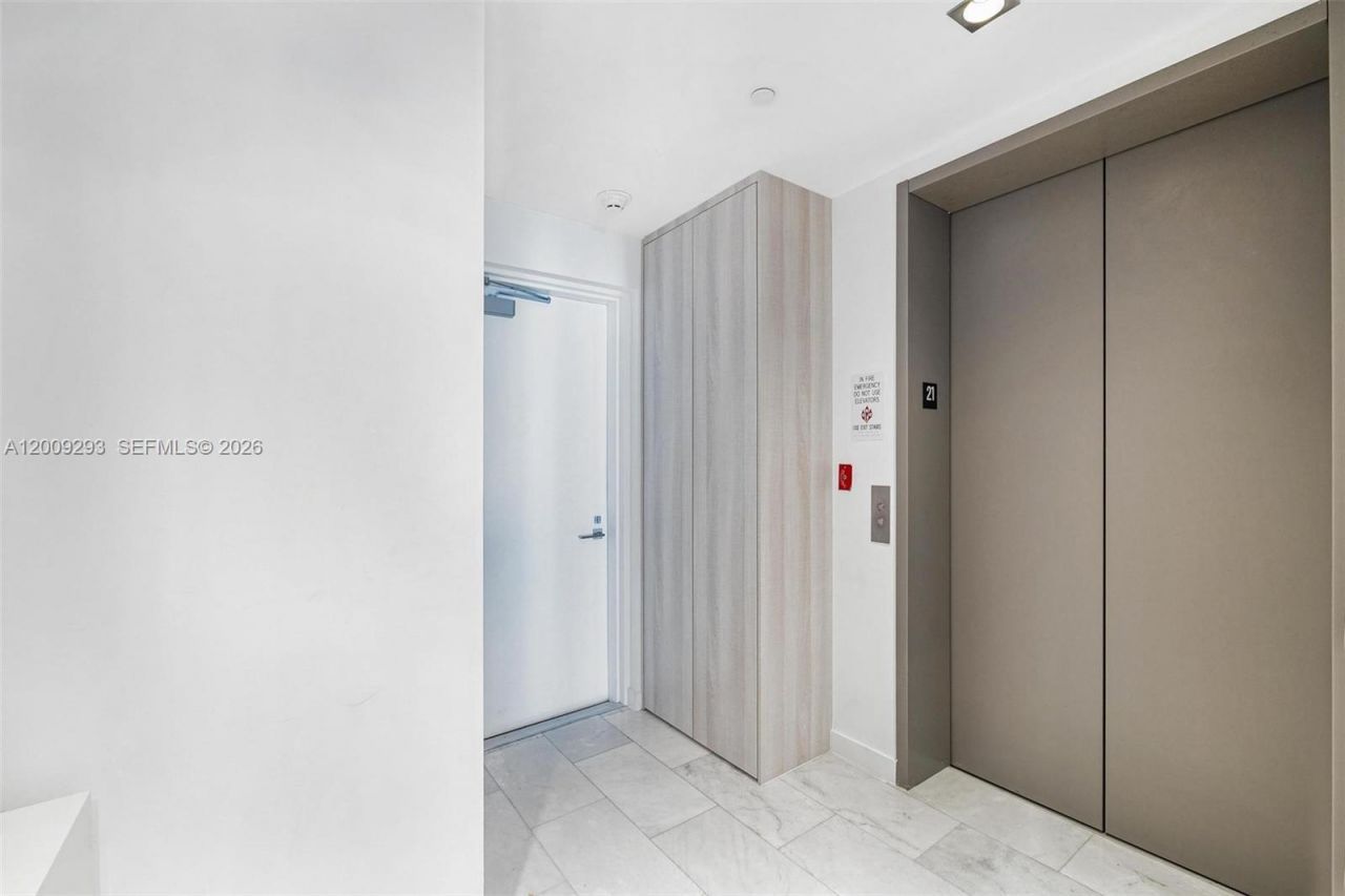 650 NE 32nd St , Unit 2101, Miami, FL 33137 Photo