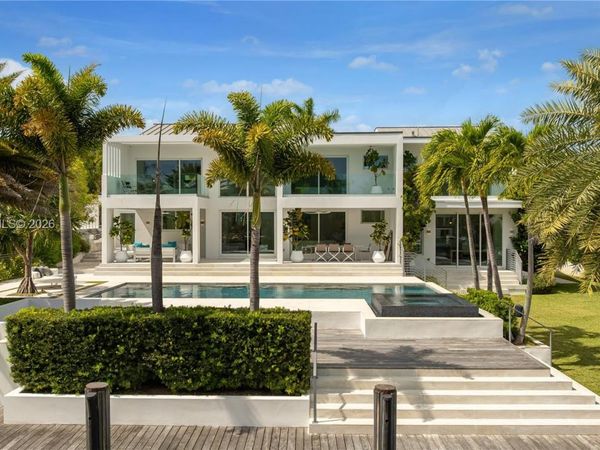 120 Knollwood Dr , Key Biscayne, FL 33149