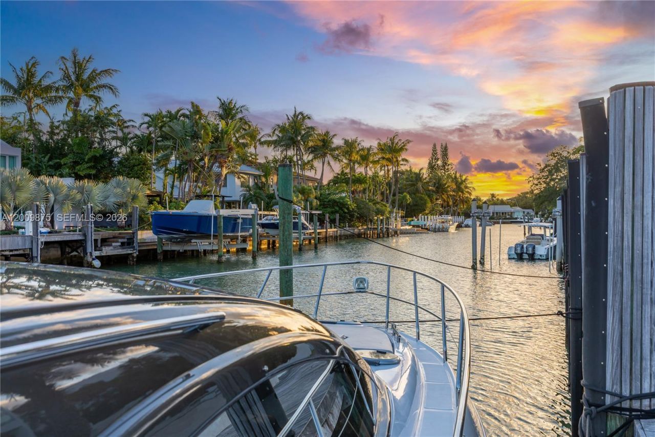 120 Knollwood Dr , Key Biscayne, FL 33149 Photo