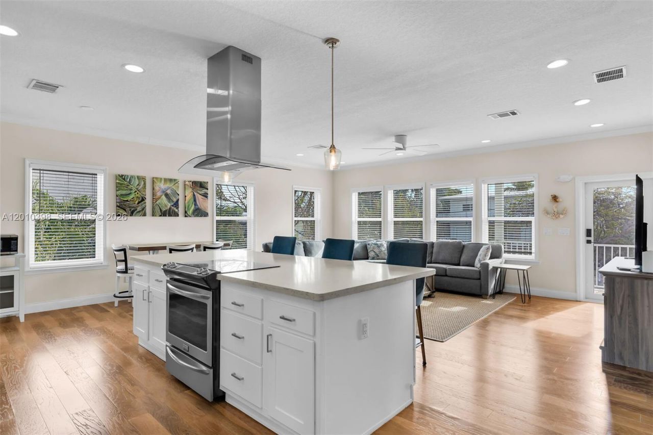 320 Calzada De Bougainville, Marathon, FL 33050 Photo