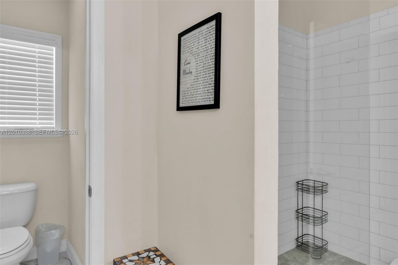 320 Calzada De Bougainville, Marathon, FL 33050 Photo