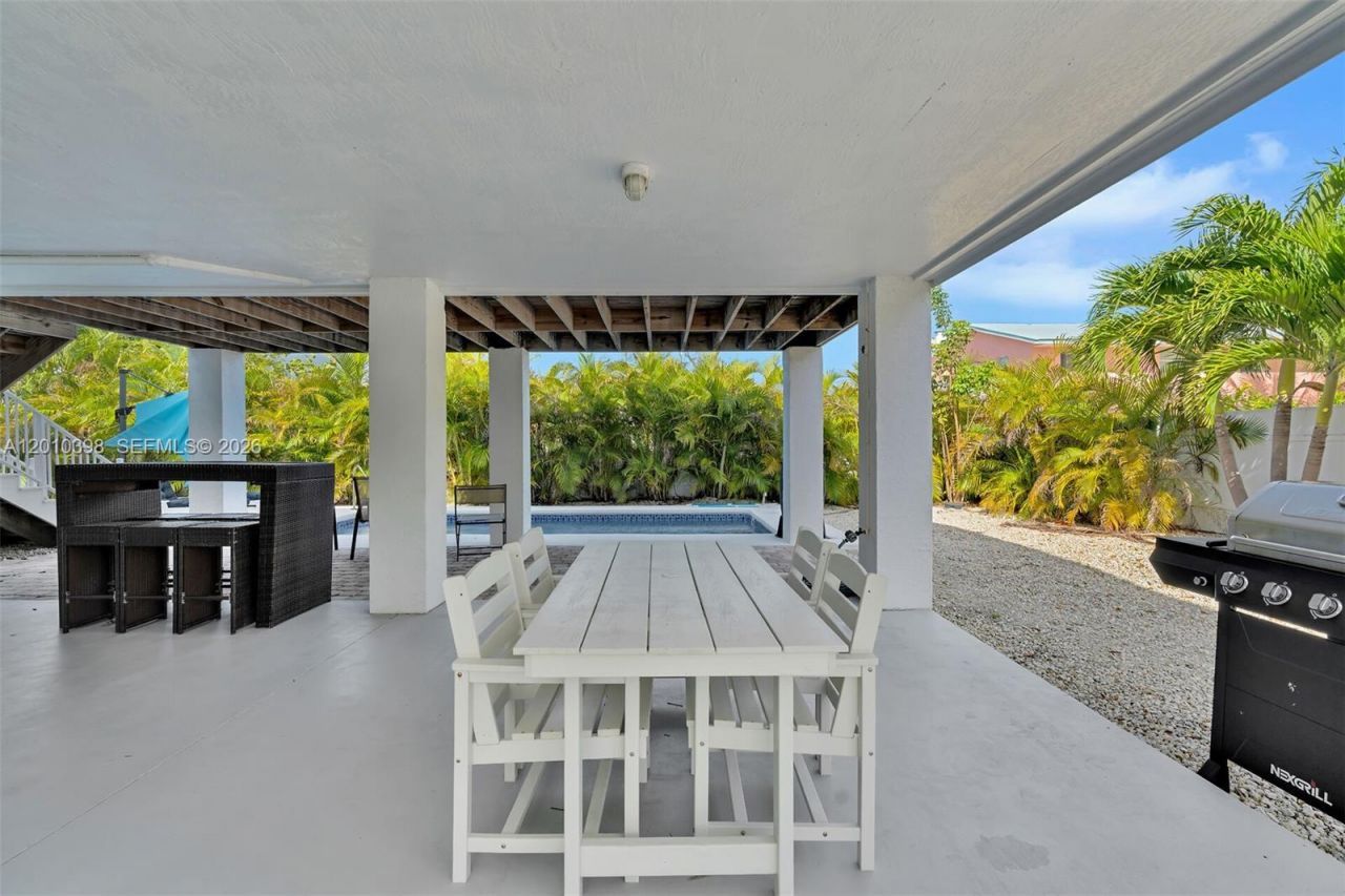 320 Calzada De Bougainville, Marathon, FL 33050 Photo
