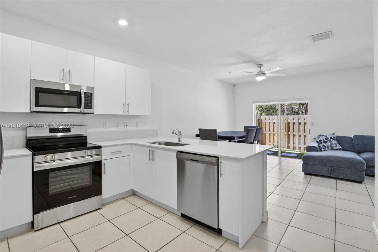 2691 NW 55th Way , Lauderhill, FL 33313 Photo