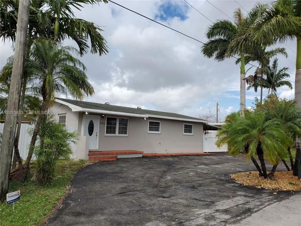 690 SW 120th Ave , Miami, FL 33184