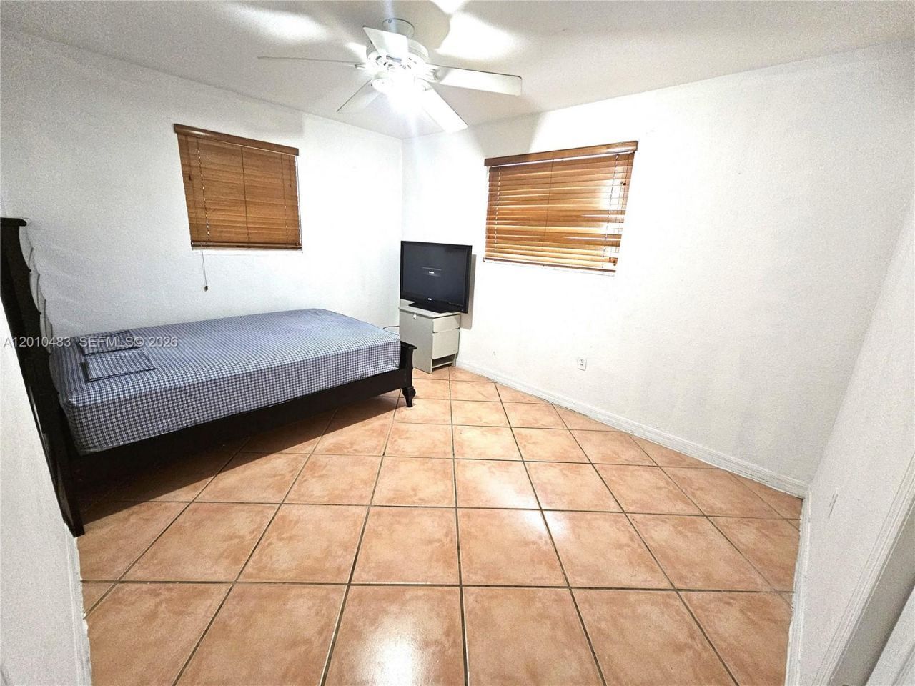 690 SW 120th Ave , Miami, FL 33184 Photo