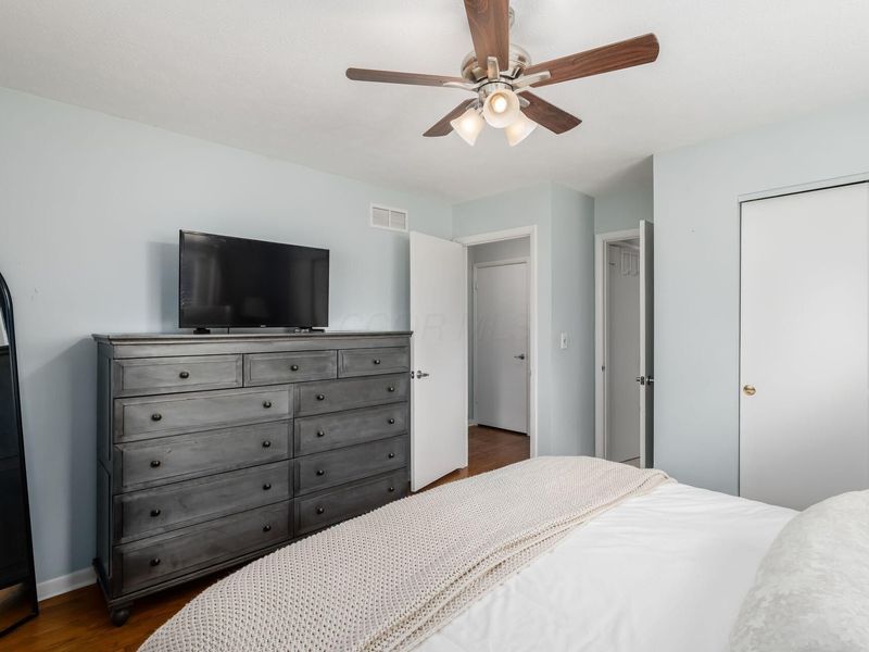 1016 Kennington Avenue, Columbus, OH 43220 Photo 14