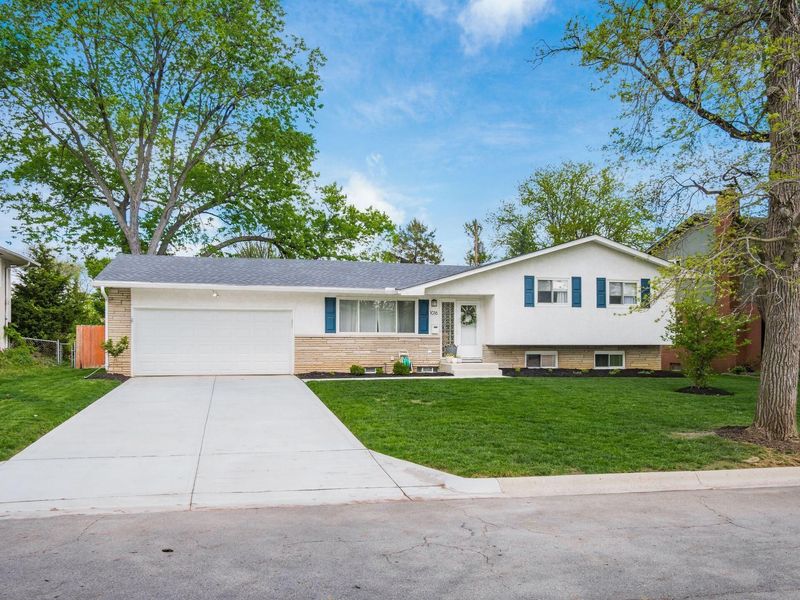 1016 Kennington Avenue, Columbus, OH 43220 Photo 2