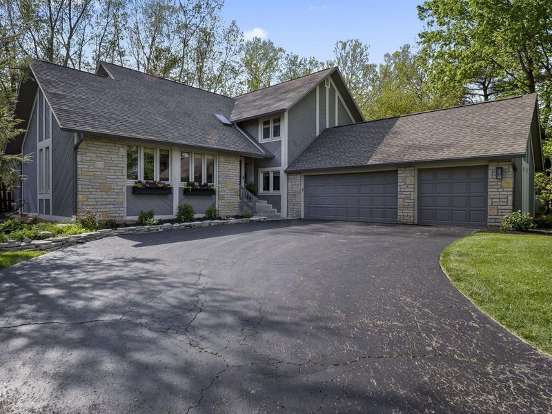 6753 Lakeside Circle W, Worthington, OH 43085 Photo 14
