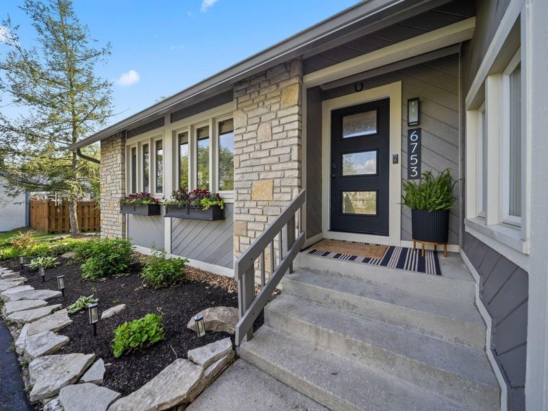6753 Lakeside Circle W, Worthington, OH 43085 Photo 15