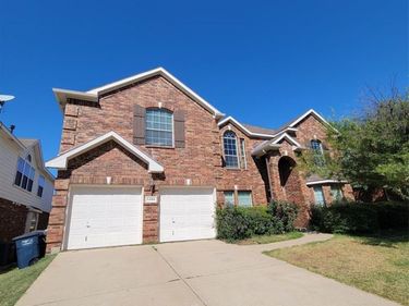 5400 Meadow Valley Drive, Fort Worth, TX 76123