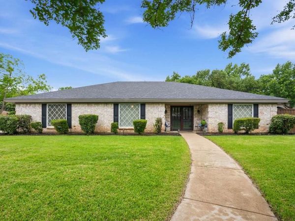 1705 Louella Court, Hurst, TX 76054