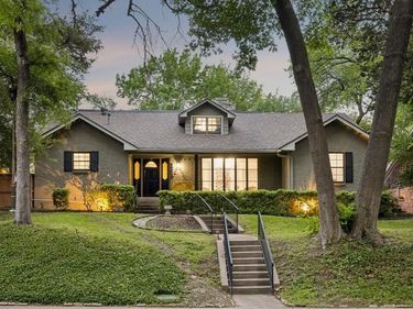 10572 Creekmere Drive, Dallas, TX 75218