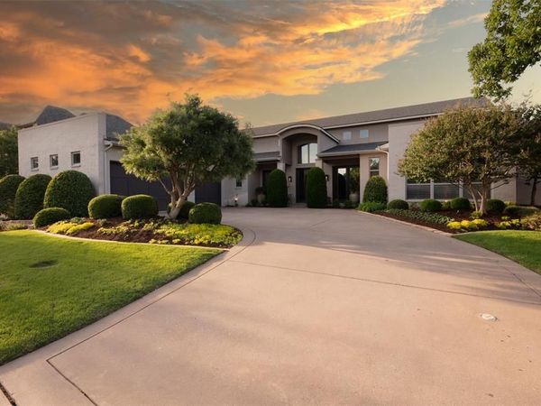 3012 Mulholland Street , Highland Village, TX 75077