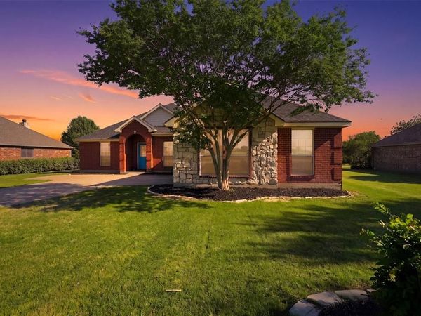 7229 Muirfield Drive, Cleburne, TX 76033