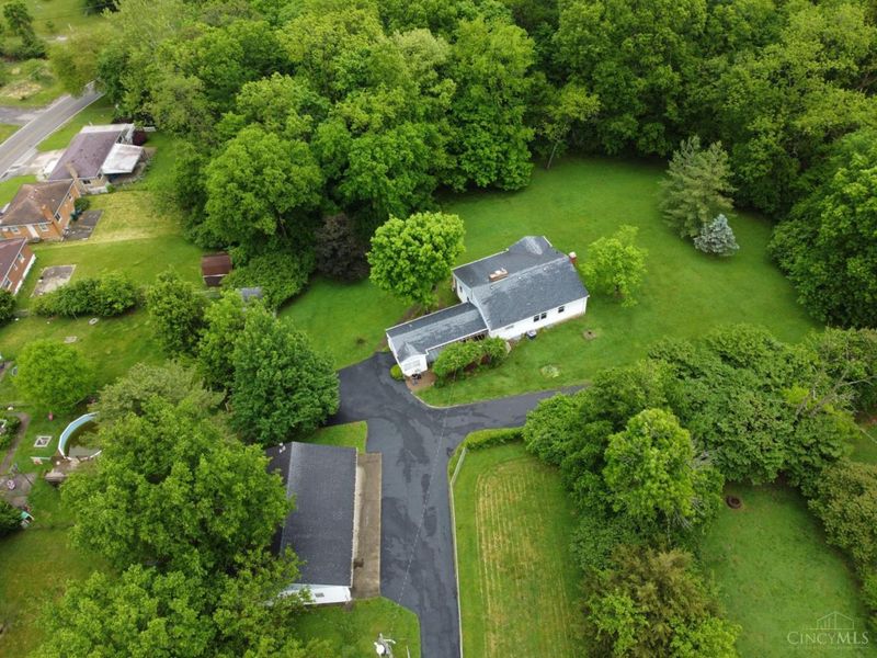 538 Roebling Road, Cincinnati, OH 45238 Photo 3