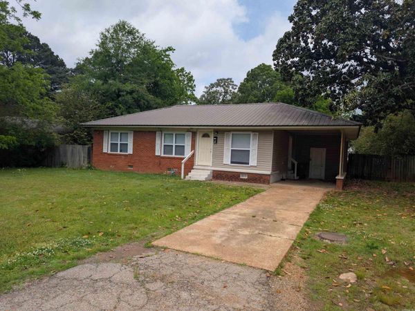 1808 W Center , Searcy, AR 72143