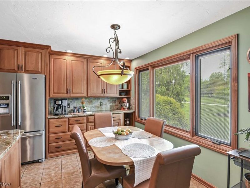 152 Woodridge Drive, Elyria, OH 44035 Photo 14