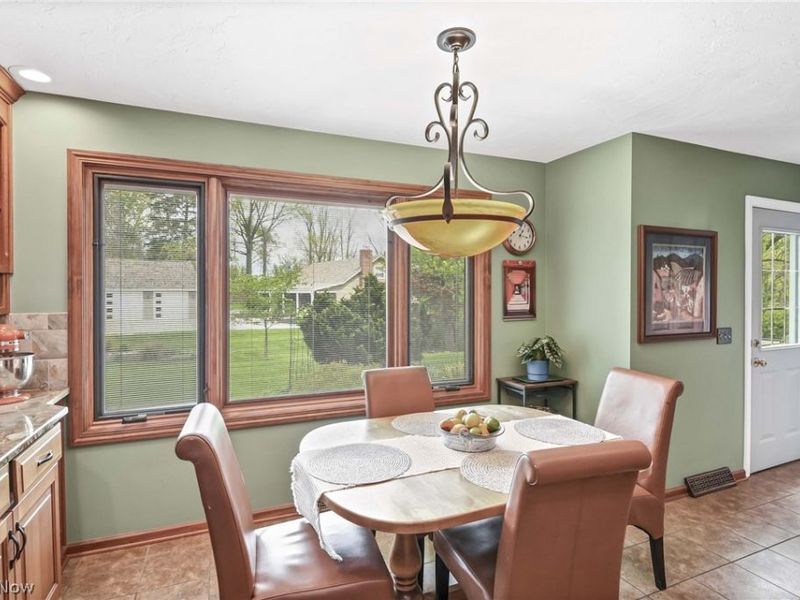 152 Woodridge Drive, Elyria, OH 44035 Photo 16