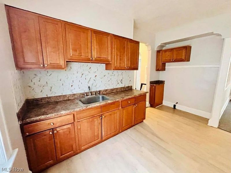 3677 E 153rd Street, Unit UP, Cleveland, OH 44120 Photo 2