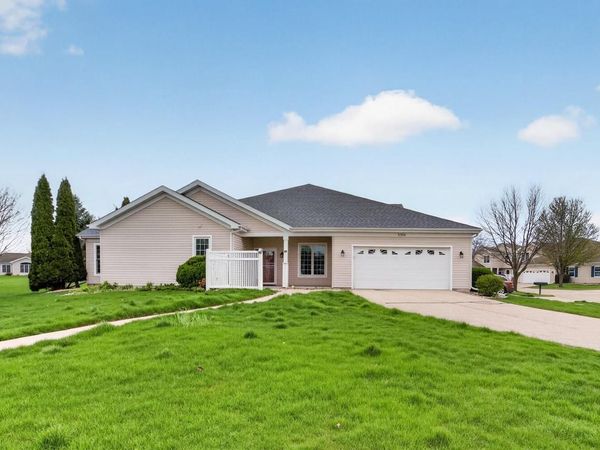 3356 Stone Creek Circle, Madison, WI 53719