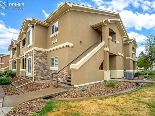 4572 Copeland Loop, Unit 102, Highlands Ranch, CO 80126