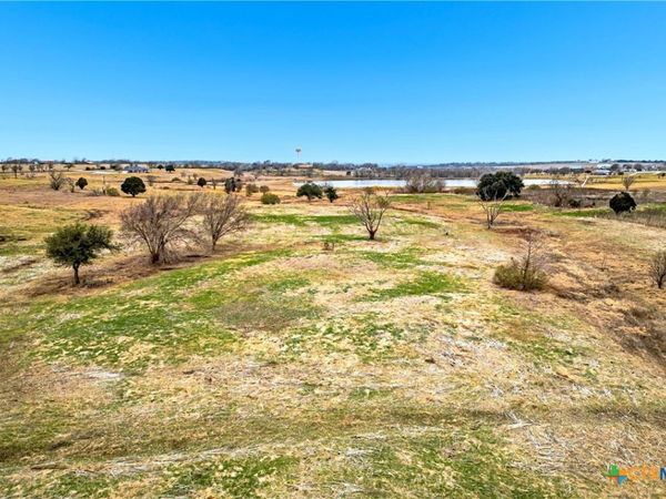 10.01 ac. 8070 S Lone Star Parkway , Moody, TX 76657