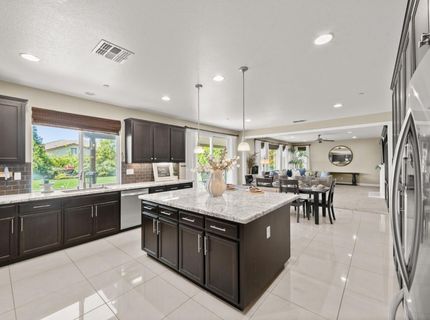 951 Anvil Cir, Rocklin, CA 95765 Photo
