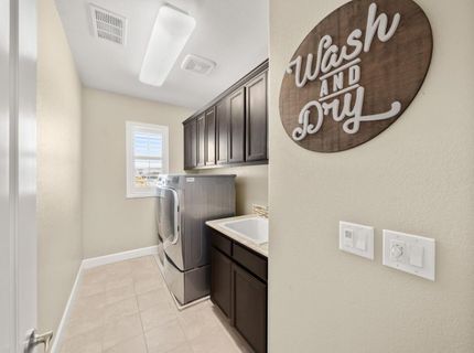 951 Anvil Cir, Rocklin, CA 95765 Photo