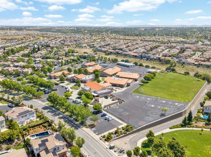 951 Anvil Cir, Rocklin, CA 95765 Photo