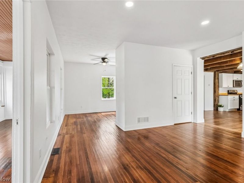 7802 Avon Lake Road, Lodi, OH 44254 Photo 13
