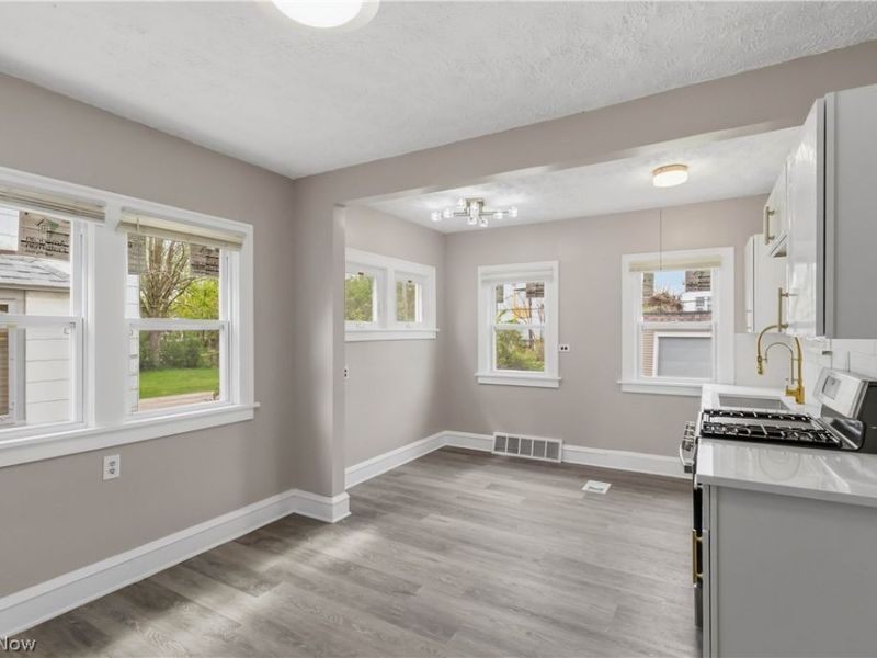 3370 E 137th Street, Cleveland, OH 44120 Photo 13