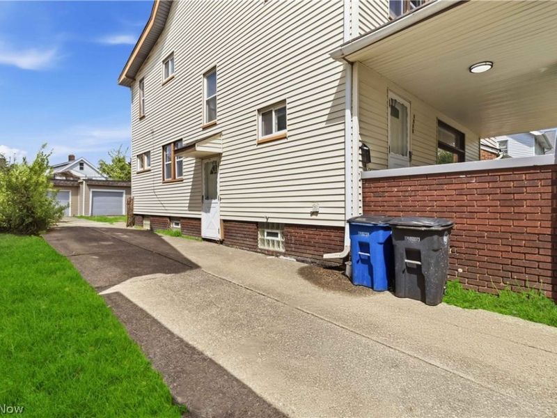 3370 E 137th Street, Cleveland, OH 44120 Photo 35