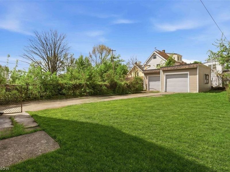 3370 E 137th Street, Cleveland, OH 44120 Photo 37