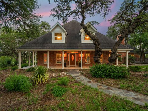 622 Thousand Oaks LOOP, San Marcos, TX 78666
