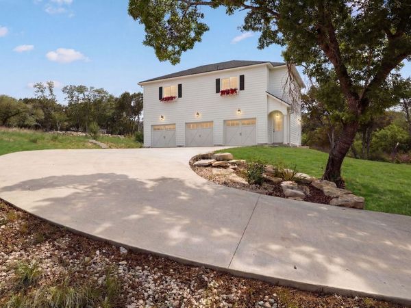 8023 Lakeview ST, Volente, TX 78641