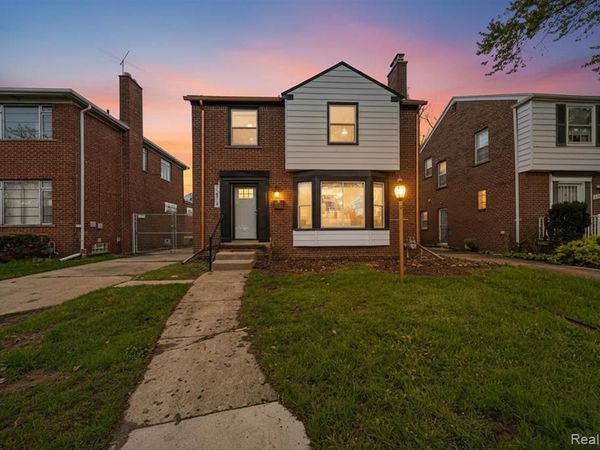 12819 Pembroke Avenue , Detroit, MI 48235